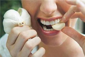 Làm thế nào bạn có thể nhanh chóng thoát khỏi đau răng ở nhà